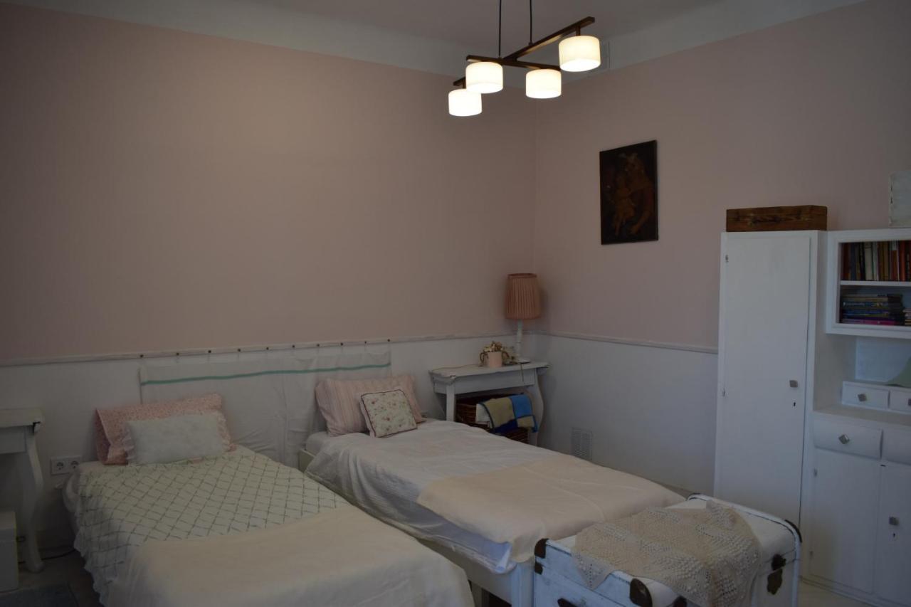 Malomszeg Apartman 2 Печ Экстерьер фото
